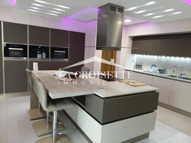 Villa meublée S+5 avec piscine à La Marsa